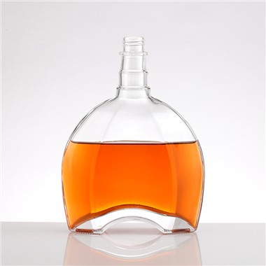 Sklenená fľaša na whisky s korkom