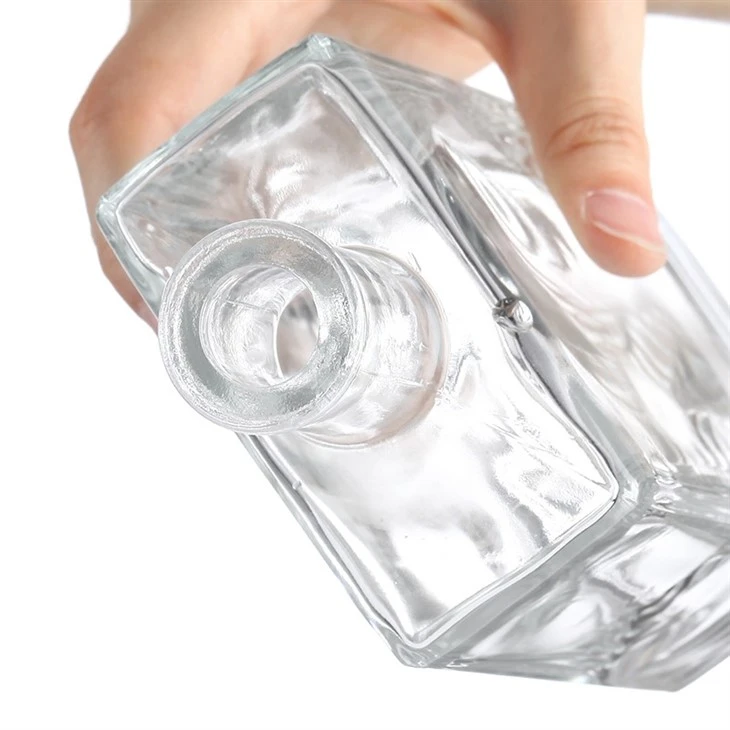 700ml Square Glass Liquor Bottles